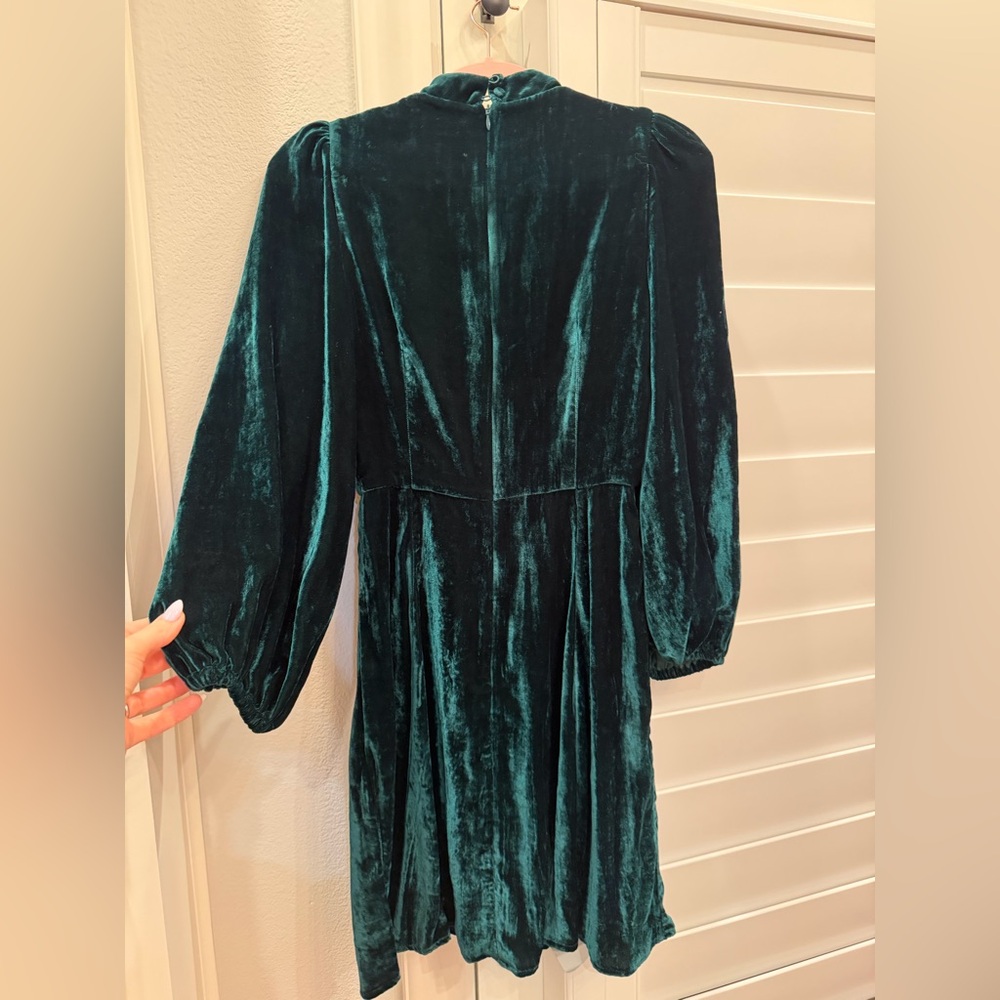 Beulah London Dark Emerald Teddy Jacket. Stunning velvet dress. Size US 4 - Picture 3 of 5